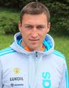 Александр Легков выигрывает гонку в Саариселькя.