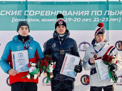 Руслан Зиганшин стал победителем гонки на 10 км классическим стилем.