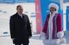 Путин вручил награды победителям лыжной гонки на Универсиаде в Красноярске