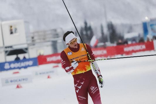 Савелий Коростелев – победитель первого этапа Фосагро кубок России по лыжным гонкам 2026 года.